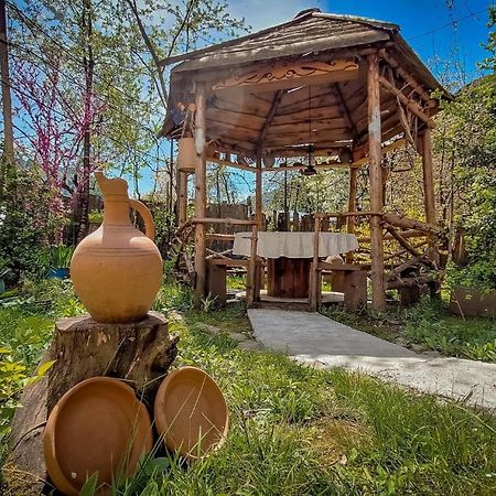 Guest House "Svaneti" Lentekhi Esterno foto
