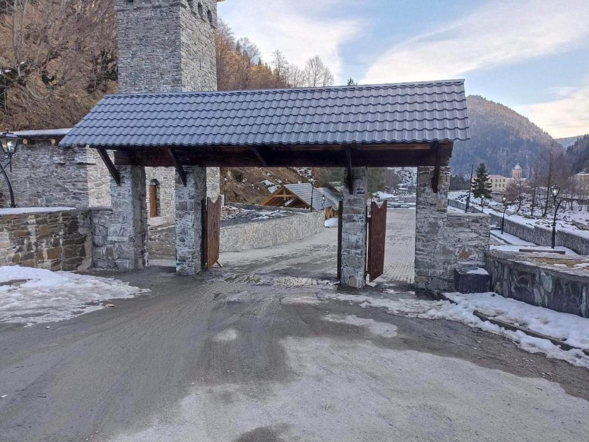 Guest House "Svaneti" Lentekhi Esterno foto
