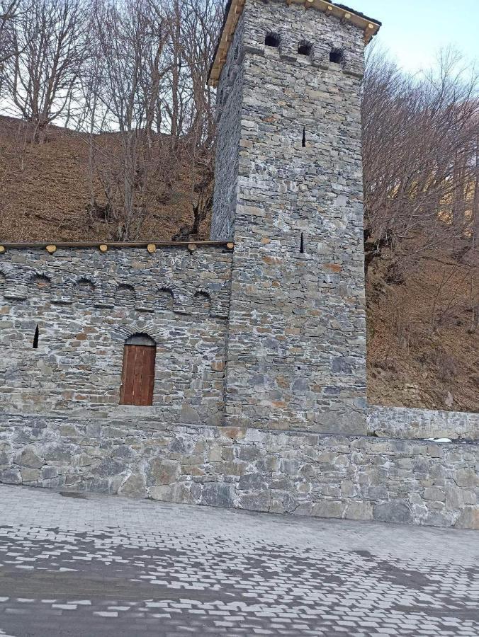 Guest House "Svaneti" Lentekhi Esterno foto